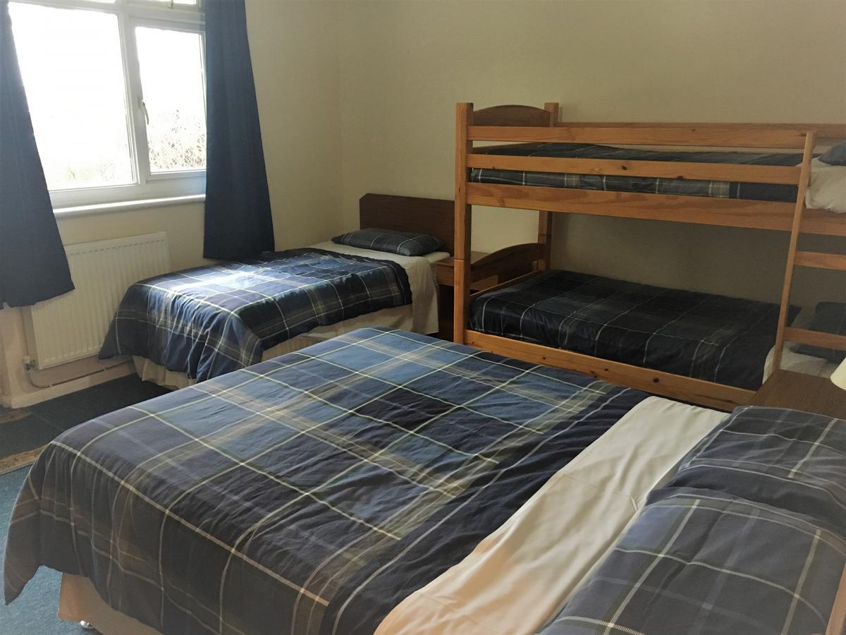 Nant-Y-Ffin Hotel Llandissilio Dış mekan fotoğraf