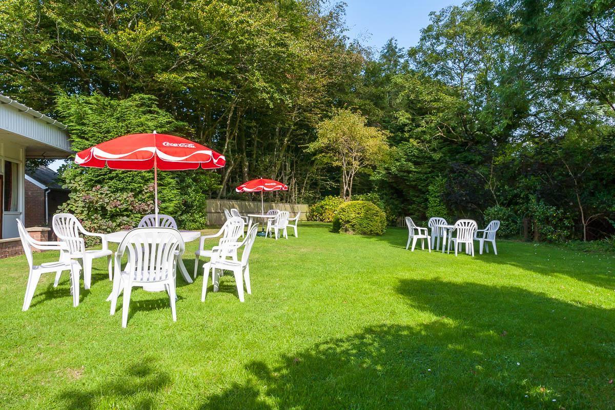 Nant-Y-Ffin Hotel Llandissilio Dış mekan fotoğraf